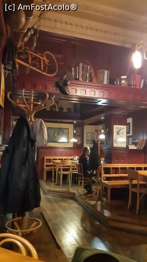 [P21] U Pravdů - interiorul » foto by Carmen Ion
 - 
<span class="allrVoted glyphicon glyphicon-heart hidden" id="av1288113"></span>
<a class="m-l-10 hidden" id="sv1288113" onclick="voting_Foto_DelVot(,1288113,5497)" role="button">șterge vot <span class="glyphicon glyphicon-remove"></span></a>
<a id="v91288113" class=" c-red"  onclick="voting_Foto_SetVot(1288113)" role="button"><span class="glyphicon glyphicon-heart-empty"></span> <b>LIKE</b> = Votează poza</a> <img class="hidden"  id="f1288113W9" src="/imagini/loader.gif" border="0" /><span class="AjErrMes hidden" id="e1288113ErM"></span>