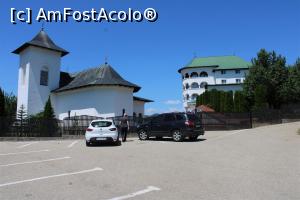 [P01] Corbeni, Mănăstirea Antonești, Biserica Nașterea Sfântului Ioan Botezătorul și Corpul de Chilii în strălucirea soarelui de vară » foto by mprofeanu
 - 
<span class="allrVoted glyphicon glyphicon-heart hidden" id="av1127450"></span>
<a class="m-l-10 hidden" id="sv1127450" onclick="voting_Foto_DelVot(,1127450,5499)" role="button">șterge vot <span class="glyphicon glyphicon-remove"></span></a>
<a id="v91127450" class=" c-red"  onclick="voting_Foto_SetVot(1127450)" role="button"><span class="glyphicon glyphicon-heart-empty"></span> <b>LIKE</b> = Votează poza</a> <img class="hidden"  id="f1127450W9" src="/imagini/loader.gif" border="0" /><span class="AjErrMes hidden" id="e1127450ErM"></span>