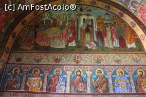 [P13] Corbeni, Mănăstirea Antonești, Biserica Nașterea Sfântului Ioan Botezătorul, Picturi în Biserică » foto by mprofeanu
 - 
<span class="allrVoted glyphicon glyphicon-heart hidden" id="av1127462"></span>
<a class="m-l-10 hidden" id="sv1127462" onclick="voting_Foto_DelVot(,1127462,5499)" role="button">șterge vot <span class="glyphicon glyphicon-remove"></span></a>
<a id="v91127462" class=" c-red"  onclick="voting_Foto_SetVot(1127462)" role="button"><span class="glyphicon glyphicon-heart-empty"></span> <b>LIKE</b> = Votează poza</a> <img class="hidden"  id="f1127462W9" src="/imagini/loader.gif" border="0" /><span class="AjErrMes hidden" id="e1127462ErM"></span>