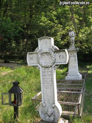 [P20] Mormântul Sevastiței Bălcescu - sora lui Bălcescu.  » foto by tata123 🔱
 - 
<span class="allrVoted glyphicon glyphicon-heart hidden" id="av652682"></span>
<a class="m-l-10 hidden" id="sv652682" onclick="voting_Foto_DelVot(,652682,5499)" role="button">șterge vot <span class="glyphicon glyphicon-remove"></span></a>
<a id="v9652682" class=" c-red"  onclick="voting_Foto_SetVot(652682)" role="button"><span class="glyphicon glyphicon-heart-empty"></span> <b>LIKE</b> = Votează poza</a> <img class="hidden"  id="f652682W9" src="/imagini/loader.gif" border="0" /><span class="AjErrMes hidden" id="e652682ErM"></span>