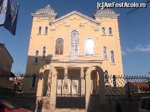 [P33] Sinagoga » foto by Aurici
 - 
<span class="allrVoted glyphicon glyphicon-heart hidden" id="av616059"></span>
<a class="m-l-10 hidden" id="sv616059" onclick="voting_Foto_DelVot(,616059,5501)" role="button">șterge vot <span class="glyphicon glyphicon-remove"></span></a>
<a id="v9616059" class=" c-red"  onclick="voting_Foto_SetVot(616059)" role="button"><span class="glyphicon glyphicon-heart-empty"></span> <b>LIKE</b> = Votează poza</a> <img class="hidden"  id="f616059W9" src="/imagini/loader.gif" border="0" /><span class="AjErrMes hidden" id="e616059ErM"></span>