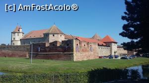 [P26] cetatea Fagaras » foto by raducondurache
 - 
<span class="allrVoted glyphicon glyphicon-heart hidden" id="av775785"></span>
<a class="m-l-10 hidden" id="sv775785" onclick="voting_Foto_DelVot(,775785,5504)" role="button">șterge vot <span class="glyphicon glyphicon-remove"></span></a>
<a id="v9775785" class=" c-red"  onclick="voting_Foto_SetVot(775785)" role="button"><span class="glyphicon glyphicon-heart-empty"></span> <b>LIKE</b> = Votează poza</a> <img class="hidden"  id="f775785W9" src="/imagini/loader.gif" border="0" /><span class="AjErrMes hidden" id="e775785ErM"></span>