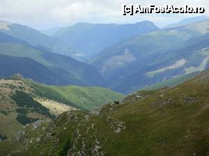 [P20] Transalpina: spre lacul Galbena » foto by Nicu V
 - 
<span class="allrVoted glyphicon glyphicon-heart hidden" id="av396379"></span>
<a class="m-l-10 hidden" id="sv396379" onclick="voting_Foto_DelVot(,396379,5504)" role="button">șterge vot <span class="glyphicon glyphicon-remove"></span></a>
<a id="v9396379" class=" c-red"  onclick="voting_Foto_SetVot(396379)" role="button"><span class="glyphicon glyphicon-heart-empty"></span> <b>LIKE</b> = Votează poza</a> <img class="hidden"  id="f396379W9" src="/imagini/loader.gif" border="0" /><span class="AjErrMes hidden" id="e396379ErM"></span>