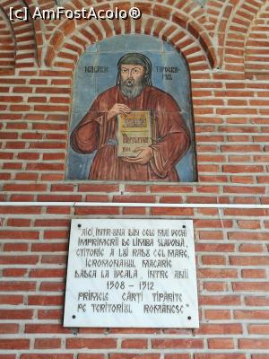 [P18] Reprezentare a Călugărului Macarie, autorul primelor tipărituri de la Mânăstirea Dealu » foto by crismis
 - 
<span class="allrVoted glyphicon glyphicon-heart hidden" id="av924521"></span>
<a class="m-l-10 hidden" id="sv924521" onclick="voting_Foto_DelVot(,924521,5504)" role="button">șterge vot <span class="glyphicon glyphicon-remove"></span></a>
<a id="v9924521" class=" c-red"  onclick="voting_Foto_SetVot(924521)" role="button"><span class="glyphicon glyphicon-heart-empty"></span> <b>LIKE</b> = Votează poza</a> <img class="hidden"  id="f924521W9" src="/imagini/loader.gif" border="0" /><span class="AjErrMes hidden" id="e924521ErM"></span>
