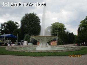 [P48] Arteziana din parc » foto by puiutea
 - 
<span class="allrVoted glyphicon glyphicon-heart hidden" id="av1303606"></span>
<a class="m-l-10 hidden" id="sv1303606" onclick="voting_Foto_DelVot(,1303606,5504)" role="button">șterge vot <span class="glyphicon glyphicon-remove"></span></a>
<a id="v91303606" class=" c-red"  onclick="voting_Foto_SetVot(1303606)" role="button"><span class="glyphicon glyphicon-heart-empty"></span> <b>LIKE</b> = Votează poza</a> <img class="hidden"  id="f1303606W9" src="/imagini/loader.gif" border="0" /><span class="AjErrMes hidden" id="e1303606ErM"></span>