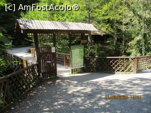 [P21] Intrarea la Cascada bigăr » foto by puiutea
 - 
<span class="allrVoted glyphicon glyphicon-heart hidden" id="av1388740"></span>
<a class="m-l-10 hidden" id="sv1388740" onclick="voting_Foto_DelVot(,1388740,5504)" role="button">șterge vot <span class="glyphicon glyphicon-remove"></span></a>
<a id="v91388740" class=" c-red"  onclick="voting_Foto_SetVot(1388740)" role="button"><span class="glyphicon glyphicon-heart-empty"></span> <b>LIKE</b> = Votează poza</a> <img class="hidden"  id="f1388740W9" src="/imagini/loader.gif" border="0" /><span class="AjErrMes hidden" id="e1388740ErM"></span>