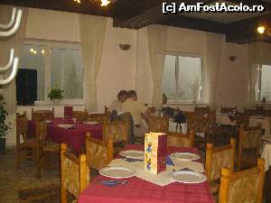 [P09] In cabana Balea cascada.  » foto by Tudor-Cristian
 - 
<span class="allrVoted glyphicon glyphicon-heart hidden" id="av562935"></span>
<a class="m-l-10 hidden" id="sv562935" onclick="voting_Foto_DelVot(,562935,5504)" role="button">șterge vot <span class="glyphicon glyphicon-remove"></span></a>
<a id="v9562935" class=" c-red"  onclick="voting_Foto_SetVot(562935)" role="button"><span class="glyphicon glyphicon-heart-empty"></span> <b>LIKE</b> = Votează poza</a> <img class="hidden"  id="f562935W9" src="/imagini/loader.gif" border="0" /><span class="AjErrMes hidden" id="e562935ErM"></span>