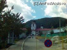 [P24] la manastiri, eu am crezut ca semnul de oprirea interzisa insemna ca trebuie sa plec... » foto by valimi
 - 
<span class="allrVoted glyphicon glyphicon-heart hidden" id="av85277"></span>
<a class="m-l-10 hidden" id="sv85277" onclick="voting_Foto_DelVot(,85277,5504)" role="button">șterge vot <span class="glyphicon glyphicon-remove"></span></a>
<a id="v985277" class=" c-red"  onclick="voting_Foto_SetVot(85277)" role="button"><span class="glyphicon glyphicon-heart-empty"></span> <b>LIKE</b> = Votează poza</a> <img class="hidden"  id="f85277W9" src="/imagini/loader.gif" border="0" /><span class="AjErrMes hidden" id="e85277ErM"></span>