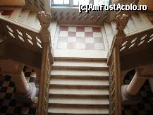 [P17] Scările de marmură cu balustrade frumos ornamentate ce urcă la etajul Palatului Culturii din Iaşi » foto by mariana.olaru
 - 
<span class="allrVoted glyphicon glyphicon-heart hidden" id="av123767"></span>
<a class="m-l-10 hidden" id="sv123767" onclick="voting_Foto_DelVot(,123767,5504)" role="button">șterge vot <span class="glyphicon glyphicon-remove"></span></a>
<a id="v9123767" class=" c-red"  onclick="voting_Foto_SetVot(123767)" role="button"><span class="glyphicon glyphicon-heart-empty"></span> <b>LIKE</b> = Votează poza</a> <img class="hidden"  id="f123767W9" src="/imagini/loader.gif" border="0" /><span class="AjErrMes hidden" id="e123767ErM"></span>