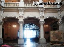 [P23] Vedere din holul central spre intrarea în Palatul Culturii din Iaşi. » foto by mariana.olaru
 - 
<span class="allrVoted glyphicon glyphicon-heart hidden" id="av123774"></span>
<a class="m-l-10 hidden" id="sv123774" onclick="voting_Foto_DelVot(,123774,5504)" role="button">șterge vot <span class="glyphicon glyphicon-remove"></span></a>
<a id="v9123774" class=" c-red"  onclick="voting_Foto_SetVot(123774)" role="button"><span class="glyphicon glyphicon-heart-empty"></span> <b>LIKE</b> = Votează poza</a> <img class="hidden"  id="f123774W9" src="/imagini/loader.gif" border="0" /><span class="AjErrMes hidden" id="e123774ErM"></span>