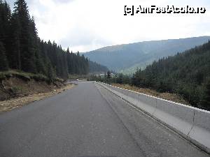 [P06] Transalpina - varianta 'asa da' » foto by dandana
 - 
<span class="allrVoted glyphicon glyphicon-heart hidden" id="av463920"></span>
<a class="m-l-10 hidden" id="sv463920" onclick="voting_Foto_DelVot(,463920,5504)" role="button">șterge vot <span class="glyphicon glyphicon-remove"></span></a>
<a id="v9463920" class=" c-red"  onclick="voting_Foto_SetVot(463920)" role="button"><span class="glyphicon glyphicon-heart-empty"></span> <b>LIKE</b> = Votează poza</a> <img class="hidden"  id="f463920W9" src="/imagini/loader.gif" border="0" /><span class="AjErrMes hidden" id="e463920ErM"></span>