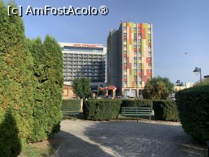 [P03] Hotel Căprioara și CErbul din Covasna » foto by AZE
 - 
<span class="allrVoted glyphicon glyphicon-heart hidden" id="av1391072"></span>
<a class="m-l-10 hidden" id="sv1391072" onclick="voting_Foto_DelVot(,1391072,5515)" role="button">șterge vot <span class="glyphicon glyphicon-remove"></span></a>
<a id="v91391072" class=" c-red"  onclick="voting_Foto_SetVot(1391072)" role="button"><span class="glyphicon glyphicon-heart-empty"></span> <b>LIKE</b> = Votează poza</a> <img class="hidden"  id="f1391072W9" src="/imagini/loader.gif" border="0" /><span class="AjErrMes hidden" id="e1391072ErM"></span>