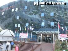 [P15] Cel mai extraordinar hotel din Kemer,cel putin ca si forma,pt ca inauntru nu am fost si tare mi-as fi dorit,'QUEEN ELIZABETH'....ati obs care este primul steag???? » foto by anytha29
 - 
<span class="allrVoted glyphicon glyphicon-heart hidden" id="av66403"></span>
<a class="m-l-10 hidden" id="sv66403" onclick="voting_Foto_DelVot(,66403,5521)" role="button">șterge vot <span class="glyphicon glyphicon-remove"></span></a>
<a id="v966403" class=" c-red"  onclick="voting_Foto_SetVot(66403)" role="button"><span class="glyphicon glyphicon-heart-empty"></span> <b>LIKE</b> = Votează poza</a> <img class="hidden"  id="f66403W9" src="/imagini/loader.gif" border="0" /><span class="AjErrMes hidden" id="e66403ErM"></span>