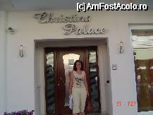 [P19] intrarea in hotel... » foto by ionut73
 - 
<span class="allrVoted glyphicon glyphicon-heart hidden" id="av61094"></span>
<a class="m-l-10 hidden" id="sv61094" onclick="voting_Foto_DelVot(,61094,5525)" role="button">șterge vot <span class="glyphicon glyphicon-remove"></span></a>
<a id="v961094" class=" c-red"  onclick="voting_Foto_SetVot(61094)" role="button"><span class="glyphicon glyphicon-heart-empty"></span> <b>LIKE</b> = Votează poza</a> <img class="hidden"  id="f61094W9" src="/imagini/loader.gif" border="0" /><span class="AjErrMes hidden" id="e61094ErM"></span>