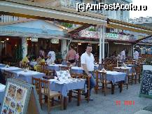 [P39] un adevarat patron isi asteapta clientii la intrare,bravo... » foto by ionut73
 - 
<span class="allrVoted glyphicon glyphicon-heart hidden" id="av61114"></span>
<a class="m-l-10 hidden" id="sv61114" onclick="voting_Foto_DelVot(,61114,5525)" role="button">șterge vot <span class="glyphicon glyphicon-remove"></span></a>
<a id="v961114" class=" c-red"  onclick="voting_Foto_SetVot(61114)" role="button"><span class="glyphicon glyphicon-heart-empty"></span> <b>LIKE</b> = Votează poza</a> <img class="hidden"  id="f61114W9" src="/imagini/loader.gif" border="0" /><span class="AjErrMes hidden" id="e61114ErM"></span>