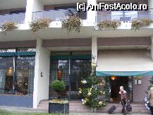 [P10] Intrarea in hotel » foto by karinastanciu
 - 
<span class="allrVoted glyphicon glyphicon-heart hidden" id="av66530"></span>
<a class="m-l-10 hidden" id="sv66530" onclick="voting_Foto_DelVot(,66530,5526)" role="button">șterge vot <span class="glyphicon glyphicon-remove"></span></a>
<a id="v966530" class=" c-red"  onclick="voting_Foto_SetVot(66530)" role="button"><span class="glyphicon glyphicon-heart-empty"></span> <b>LIKE</b> = Votează poza</a> <img class="hidden"  id="f66530W9" src="/imagini/loader.gif" border="0" /><span class="AjErrMes hidden" id="e66530ErM"></span>