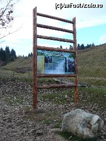 [P01] Unul dintre panourile informative amplasate la intrarea în traseu » foto by Claudiu U.
 - 
<span class="allrVoted glyphicon glyphicon-heart hidden" id="av482097"></span>
<a class="m-l-10 hidden" id="sv482097" onclick="voting_Foto_DelVot(,482097,5531)" role="button">șterge vot <span class="glyphicon glyphicon-remove"></span></a>
<a id="v9482097" class=" c-red"  onclick="voting_Foto_SetVot(482097)" role="button"><span class="glyphicon glyphicon-heart-empty"></span> <b>LIKE</b> = Votează poza</a> <img class="hidden"  id="f482097W9" src="/imagini/loader.gif" border="0" /><span class="AjErrMes hidden" id="e482097ErM"></span>