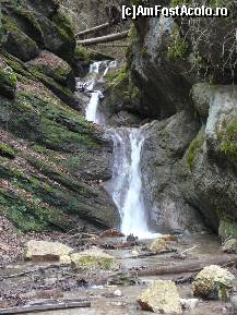 [P05] Iar aceasta este Cascada cu Apă Vie » foto by Claudiu U.
 - 
<span class="allrVoted glyphicon glyphicon-heart hidden" id="av482103"></span>
<a class="m-l-10 hidden" id="sv482103" onclick="voting_Foto_DelVot(,482103,5531)" role="button">șterge vot <span class="glyphicon glyphicon-remove"></span></a>
<a id="v9482103" class=" c-red"  onclick="voting_Foto_SetVot(482103)" role="button"><span class="glyphicon glyphicon-heart-empty"></span> <b>LIKE</b> = Votează poza</a> <img class="hidden"  id="f482103W9" src="/imagini/loader.gif" border="0" /><span class="AjErrMes hidden" id="e482103ErM"></span>