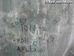 [P10] Pe peretii de calcar unii... si-au scis numele chiar din 1951, altii au intinat natura cu graffiti.  » foto by senateo
 - 
<span class="allrVoted glyphicon glyphicon-heart hidden" id="av558865"></span>
<a class="m-l-10 hidden" id="sv558865" onclick="voting_Foto_DelVot(,558865,5531)" role="button">șterge vot <span class="glyphicon glyphicon-remove"></span></a>
<a id="v9558865" class=" c-red"  onclick="voting_Foto_SetVot(558865)" role="button"><span class="glyphicon glyphicon-heart-empty"></span> <b>LIKE</b> = Votează poza</a> <img class="hidden"  id="f558865W9" src="/imagini/loader.gif" border="0" /><span class="AjErrMes hidden" id="e558865ErM"></span>