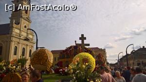 [P19] Cu o cafea bună în față poți admira și parada carelor alegorice » foto by Cdia
 - 
<span class="allrVoted glyphicon glyphicon-heart hidden" id="av899583"></span>
<a class="m-l-10 hidden" id="sv899583" onclick="voting_Foto_DelVot(,899583,5534)" role="button">șterge vot <span class="glyphicon glyphicon-remove"></span></a>
<a id="v9899583" class=" c-red"  onclick="voting_Foto_SetVot(899583)" role="button"><span class="glyphicon glyphicon-heart-empty"></span> <b>LIKE</b> = Votează poza</a> <img class="hidden"  id="f899583W9" src="/imagini/loader.gif" border="0" /><span class="AjErrMes hidden" id="e899583ErM"></span>