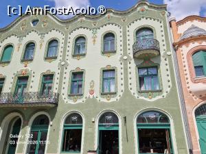[P01] 1. Fațada Palatului Adorján-II; la parter este cafeneaua. » foto by doinafil
 - 
<span class="allrVoted glyphicon glyphicon-heart hidden" id="av1532039"></span>
<a class="m-l-10 hidden" id="sv1532039" onclick="voting_Foto_DelVot(,1532039,5534)" role="button">șterge vot <span class="glyphicon glyphicon-remove"></span></a>
<a id="v91532039" class=" c-red"  onclick="voting_Foto_SetVot(1532039)" role="button"><span class="glyphicon glyphicon-heart-empty"></span> <b>LIKE</b> = Votează poza</a> <img class="hidden"  id="f1532039W9" src="/imagini/loader.gif" border="0" /><span class="AjErrMes hidden" id="e1532039ErM"></span>