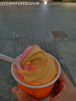 [P18] Am încheiat plimbarea de noapte cu o înghețată delicioasă de pepene galben. » foto by tata123 🔱
 - 
<span class="allrVoted glyphicon glyphicon-heart hidden" id="av1333293"></span>
<a class="m-l-10 hidden" id="sv1333293" onclick="voting_Foto_DelVot(,1333293,5534)" role="button">șterge vot <span class="glyphicon glyphicon-remove"></span></a>
<a id="v91333293" class=" c-red"  onclick="voting_Foto_SetVot(1333293)" role="button"><span class="glyphicon glyphicon-heart-empty"></span> <b>LIKE</b> = Votează poza</a> <img class="hidden"  id="f1333293W9" src="/imagini/loader.gif" border="0" /><span class="AjErrMes hidden" id="e1333293ErM"></span>