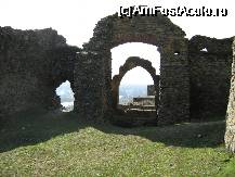 [P09] Candva impunatoare, astazi doar ruine visatoare, un loc cu 'ferestre' pentru bunele intentii  si fapte pe care le asteapta de la noi si urmasii nostri » foto by adria
 - 
<span class="allrVoted glyphicon glyphicon-heart hidden" id="av66938"></span>
<a class="m-l-10 hidden" id="sv66938" onclick="voting_Foto_DelVot(,66938,5539)" role="button">șterge vot <span class="glyphicon glyphicon-remove"></span></a>
<a id="v966938" class=" c-red"  onclick="voting_Foto_SetVot(66938)" role="button"><span class="glyphicon glyphicon-heart-empty"></span> <b>LIKE</b> = Votează poza</a> <img class="hidden"  id="f66938W9" src="/imagini/loader.gif" border="0" /><span class="AjErrMes hidden" id="e66938ErM"></span>