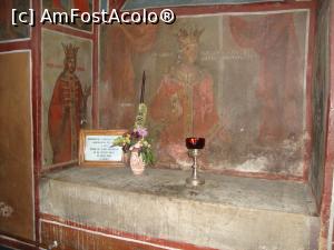 [P26] Mormântul în care au fost înhumați domnitorul Alexandru cel Bun și soția acestuia, doamna Ana.  » foto by Floryn81
 - 
<span class="allrVoted glyphicon glyphicon-heart hidden" id="av813013"></span>
<a class="m-l-10 hidden" id="sv813013" onclick="voting_Foto_DelVot(,813013,5547)" role="button">șterge vot <span class="glyphicon glyphicon-remove"></span></a>
<a id="v9813013" class=" c-red"  onclick="voting_Foto_SetVot(813013)" role="button"><span class="glyphicon glyphicon-heart-empty"></span> <b>LIKE</b> = Votează poza</a> <img class="hidden"  id="f813013W9" src="/imagini/loader.gif" border="0" /><span class="AjErrMes hidden" id="e813013ErM"></span>