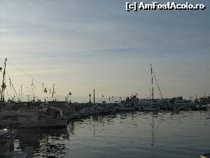 [P18] port Egina » foto by flaviana77
 - 
<span class="allrVoted glyphicon glyphicon-heart hidden" id="av670103"></span>
<a class="m-l-10 hidden" id="sv670103" onclick="voting_Foto_DelVot(,670103,5571)" role="button">șterge vot <span class="glyphicon glyphicon-remove"></span></a>
<a id="v9670103" class=" c-red"  onclick="voting_Foto_SetVot(670103)" role="button"><span class="glyphicon glyphicon-heart-empty"></span> <b>LIKE</b> = Votează poza</a> <img class="hidden"  id="f670103W9" src="/imagini/loader.gif" border="0" /><span class="AjErrMes hidden" id="e670103ErM"></span>