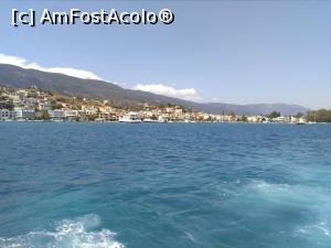 [P04] Galatas, localitatea din Peloponez aflată vizavi de Poros, surprinsă foto la debarcarea de pe Flying Cat » foto by Carmen Ion
 - 
<span class="allrVoted glyphicon glyphicon-heart hidden" id="av1067683"></span>
<a class="m-l-10 hidden" id="sv1067683" onclick="voting_Foto_DelVot(,1067683,5571)" role="button">șterge vot <span class="glyphicon glyphicon-remove"></span></a>
<a id="v91067683" class=" c-red"  onclick="voting_Foto_SetVot(1067683)" role="button"><span class="glyphicon glyphicon-heart-empty"></span> <b>LIKE</b> = Votează poza</a> <img class="hidden"  id="f1067683W9" src="/imagini/loader.gif" border="0" /><span class="AjErrMes hidden" id="e1067683ErM"></span>