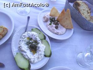 [P60] Taverna Sti Rota: tzatziki și icre » foto by Carmen Ion
 - 
<span class="allrVoted glyphicon glyphicon-heart hidden" id="av1067739"></span>
<a class="m-l-10 hidden" id="sv1067739" onclick="voting_Foto_DelVot(,1067739,5571)" role="button">șterge vot <span class="glyphicon glyphicon-remove"></span></a>
<a id="v91067739" class=" c-red"  onclick="voting_Foto_SetVot(1067739)" role="button"><span class="glyphicon glyphicon-heart-empty"></span> <b>LIKE</b> = Votează poza</a> <img class="hidden"  id="f1067739W9" src="/imagini/loader.gif" border="0" /><span class="AjErrMes hidden" id="e1067739ErM"></span>