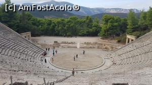 [P18] Teatrul antic Epidaur - vedere de sus » foto by ANILU
 - 
<span class="allrVoted glyphicon glyphicon-heart hidden" id="av1116228"></span>
<a class="m-l-10 hidden" id="sv1116228" onclick="voting_Foto_DelVot(,1116228,5571)" role="button">șterge vot <span class="glyphicon glyphicon-remove"></span></a>
<a id="v91116228" class=" c-red"  onclick="voting_Foto_SetVot(1116228)" role="button"><span class="glyphicon glyphicon-heart-empty"></span> <b>LIKE</b> = Votează poza</a> <img class="hidden"  id="f1116228W9" src="/imagini/loader.gif" border="0" /><span class="AjErrMes hidden" id="e1116228ErM"></span>
