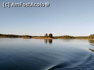 [P40] Marea Albă - golf al insulei Balşoi Soloveţki » foto by calator2000
 - 
<span class="allrVoted glyphicon glyphicon-heart hidden" id="av1053147"></span>
<a class="m-l-10 hidden" id="sv1053147" onclick="voting_Foto_DelVot(,1053147,5579)" role="button">șterge vot <span class="glyphicon glyphicon-remove"></span></a>
<a id="v91053147" class=" c-red"  onclick="voting_Foto_SetVot(1053147)" role="button"><span class="glyphicon glyphicon-heart-empty"></span> <b>LIKE</b> = Votează poza</a> <img class="hidden"  id="f1053147W9" src="/imagini/loader.gif" border="0" /><span class="AjErrMes hidden" id="e1053147ErM"></span>