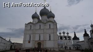 [P46] Kremlinul din Rostov: Catedrala Adormirii Maicii Domnului » foto by mariana.olaru
 - 
<span class="allrVoted glyphicon glyphicon-heart hidden" id="av1075318"></span>
<a class="m-l-10 hidden" id="sv1075318" onclick="voting_Foto_DelVot(,1075318,5579)" role="button">șterge vot <span class="glyphicon glyphicon-remove"></span></a>
<a id="v91075318" class=" c-red"  onclick="voting_Foto_SetVot(1075318)" role="button"><span class="glyphicon glyphicon-heart-empty"></span> <b>LIKE</b> = Votează poza</a> <img class="hidden"  id="f1075318W9" src="/imagini/loader.gif" border="0" /><span class="AjErrMes hidden" id="e1075318ErM"></span>