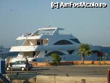 [P14] Un iaht frumos in portul din Hurghada » foto by kati
 - 
<span class="allrVoted glyphicon glyphicon-heart hidden" id="av217615"></span>
<a class="m-l-10 hidden" id="sv217615" onclick="voting_Foto_DelVot(,217615,5594)" role="button">șterge vot <span class="glyphicon glyphicon-remove"></span></a>
<a id="v9217615" class=" c-red"  onclick="voting_Foto_SetVot(217615)" role="button"><span class="glyphicon glyphicon-heart-empty"></span> <b>LIKE</b> = Votează poza</a> <img class="hidden"  id="f217615W9" src="/imagini/loader.gif" border="0" /><span class="AjErrMes hidden" id="e217615ErM"></span>