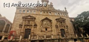 [P76] <strong>Biserica Santos Juanes, cu cele 12 statui care reprezintă cele 12 triburi ale Israelului.</strong> » foto by Aurici
 - 
<span class="allrVoted glyphicon glyphicon-heart hidden" id="av1268760"></span>
<a class="m-l-10 hidden" id="sv1268760" onclick="voting_Foto_DelVot(,1268760,5604)" role="button">șterge vot <span class="glyphicon glyphicon-remove"></span></a>
<a id="v91268760" class=" c-red"  onclick="voting_Foto_SetVot(1268760)" role="button"><span class="glyphicon glyphicon-heart-empty"></span> <b>LIKE</b> = Votează poza</a> <img class="hidden"  id="f1268760W9" src="/imagini/loader.gif" border="0" /><span class="AjErrMes hidden" id="e1268760ErM"></span>