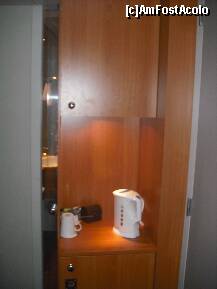 [P05] minicorner cu ceai și cafea, încastrat în dulapul din hol » foto by Larissa
 - 
<span class="allrVoted glyphicon glyphicon-heart hidden" id="av273267"></span>
<a class="m-l-10 hidden" id="sv273267" onclick="voting_Foto_DelVot(,273267,5609)" role="button">șterge vot <span class="glyphicon glyphicon-remove"></span></a>
<a id="v9273267" class=" c-red"  onclick="voting_Foto_SetVot(273267)" role="button"><span class="glyphicon glyphicon-heart-empty"></span> <b>LIKE</b> = Votează poza</a> <img class="hidden"  id="f273267W9" src="/imagini/loader.gif" border="0" /><span class="AjErrMes hidden" id="e273267ErM"></span>