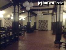 [P05] Vedere de ansamblu a restaurantului(scuze pt.calitate) » foto by marian 1973
 - 
<span class="allrVoted glyphicon glyphicon-heart hidden" id="av174758"></span>
<a class="m-l-10 hidden" id="sv174758" onclick="voting_Foto_DelVot(,174758,5618)" role="button">șterge vot <span class="glyphicon glyphicon-remove"></span></a>
<a id="v9174758" class=" c-red"  onclick="voting_Foto_SetVot(174758)" role="button"><span class="glyphicon glyphicon-heart-empty"></span> <b>LIKE</b> = Votează poza</a> <img class="hidden"  id="f174758W9" src="/imagini/loader.gif" border="0" /><span class="AjErrMes hidden" id="e174758ErM"></span>