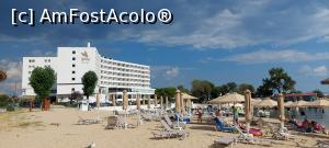 [P48] Plaja Kalamitsa și hotelul Lucy » foto by Carmen Ion
 - 
<span class="allrVoted glyphicon glyphicon-heart hidden" id="av1336457"></span>
<a class="m-l-10 hidden" id="sv1336457" onclick="voting_Foto_DelVot(,1336457,5636)" role="button">șterge vot <span class="glyphicon glyphicon-remove"></span></a>
<a id="v91336457" class=" c-red"  onclick="voting_Foto_SetVot(1336457)" role="button"><span class="glyphicon glyphicon-heart-empty"></span> <b>LIKE</b> = Votează poza</a> <img class="hidden"  id="f1336457W9" src="/imagini/loader.gif" border="0" /><span class="AjErrMes hidden" id="e1336457ErM"></span>