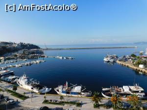 [P16] Portul din Kavala, într-o dimineaţă însorită » foto by irinad
 - 
<span class="allrVoted glyphicon glyphicon-heart hidden" id="av1181703"></span>
<a class="m-l-10 hidden" id="sv1181703" onclick="voting_Foto_DelVot(,1181703,5636)" role="button">șterge vot <span class="glyphicon glyphicon-remove"></span></a>
<a id="v91181703" class=" c-red"  onclick="voting_Foto_SetVot(1181703)" role="button"><span class="glyphicon glyphicon-heart-empty"></span> <b>LIKE</b> = Votează poza</a> <img class="hidden"  id="f1181703W9" src="/imagini/loader.gif" border="0" /><span class="AjErrMes hidden" id="e1181703ErM"></span>