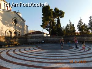 [P57] Micul amfiteatrul de lângă biserica Panagia » foto by irinad
 - 
<span class="allrVoted glyphicon glyphicon-heart hidden" id="av1183654"></span>
<a class="m-l-10 hidden" id="sv1183654" onclick="voting_Foto_DelVot(,1183654,5636)" role="button">șterge vot <span class="glyphicon glyphicon-remove"></span></a>
<a id="v91183654" class=" c-red"  onclick="voting_Foto_SetVot(1183654)" role="button"><span class="glyphicon glyphicon-heart-empty"></span> <b>LIKE</b> = Votează poza</a> <img class="hidden"  id="f1183654W9" src="/imagini/loader.gif" border="0" /><span class="AjErrMes hidden" id="e1183654ErM"></span>