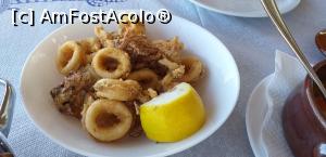 [P49] La masă, la taverna Ta Tria Pitharia » foto by irinad
 - 
<span class="allrVoted glyphicon glyphicon-heart hidden" id="av1193262"></span>
<a class="m-l-10 hidden" id="sv1193262" onclick="voting_Foto_DelVot(,1193262,5636)" role="button">șterge vot <span class="glyphicon glyphicon-remove"></span></a>
<a id="v91193262" class=" c-red"  onclick="voting_Foto_SetVot(1193262)" role="button"><span class="glyphicon glyphicon-heart-empty"></span> <b>LIKE</b> = Votează poza</a> <img class="hidden"  id="f1193262W9" src="/imagini/loader.gif" border="0" /><span class="AjErrMes hidden" id="e1193262ErM"></span>