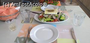 [P51] La masă, la taverna Elia, complexul Batis » foto by irinad
 - 
<span class="allrVoted glyphicon glyphicon-heart hidden" id="av1193265"></span>
<a class="m-l-10 hidden" id="sv1193265" onclick="voting_Foto_DelVot(,1193265,5636)" role="button">șterge vot <span class="glyphicon glyphicon-remove"></span></a>
<a id="v91193265" class=" c-red"  onclick="voting_Foto_SetVot(1193265)" role="button"><span class="glyphicon glyphicon-heart-empty"></span> <b>LIKE</b> = Votează poza</a> <img class="hidden"  id="f1193265W9" src="/imagini/loader.gif" border="0" /><span class="AjErrMes hidden" id="e1193265ErM"></span>