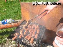 [P09] Pui la gratar...mici   :D » foto by allina
 - 
<span class="allrVoted glyphicon glyphicon-heart hidden" id="av70124"></span>
<a class="m-l-10 hidden" id="sv70124" onclick="voting_Foto_DelVot(,70124,5638)" role="button">șterge vot <span class="glyphicon glyphicon-remove"></span></a>
<a id="v970124" class=" c-red"  onclick="voting_Foto_SetVot(70124)" role="button"><span class="glyphicon glyphicon-heart-empty"></span> <b>LIKE</b> = Votează poza</a> <img class="hidden"  id="f70124W9" src="/imagini/loader.gif" border="0" /><span class="AjErrMes hidden" id="e70124ErM"></span>
