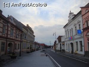 [P06] La pas prin Zărneşti - am admirat arhitectura interesantă a clădirilor din zona centrală a oraşului.  » foto by Floryn81
 - 
<span class="allrVoted glyphicon glyphicon-heart hidden" id="av878232"></span>
<a class="m-l-10 hidden" id="sv878232" onclick="voting_Foto_DelVot(,878232,5641)" role="button">șterge vot <span class="glyphicon glyphicon-remove"></span></a>
<a id="v9878232" class=" c-red"  onclick="voting_Foto_SetVot(878232)" role="button"><span class="glyphicon glyphicon-heart-empty"></span> <b>LIKE</b> = Votează poza</a> <img class="hidden"  id="f878232W9" src="/imagini/loader.gif" border="0" /><span class="AjErrMes hidden" id="e878232ErM"></span>