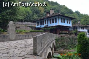 [P11] Podul de piatra peste raul Sivek » foto by fregata
 - 
<span class="allrVoted glyphicon glyphicon-heart hidden" id="av1251500"></span>
<a class="m-l-10 hidden" id="sv1251500" onclick="voting_Foto_DelVot(,1251500,5666)" role="button">șterge vot <span class="glyphicon glyphicon-remove"></span></a>
<a id="v91251500" class=" c-red"  onclick="voting_Foto_SetVot(1251500)" role="button"><span class="glyphicon glyphicon-heart-empty"></span> <b>LIKE</b> = Votează poza</a> <img class="hidden"  id="f1251500W9" src="/imagini/loader.gif" border="0" /><span class="AjErrMes hidden" id="e1251500ErM"></span>