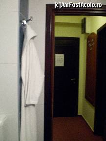 [P11] In baie - Hotel Cara Pitesti. » foto by presario
 - 
<span class="allrVoted glyphicon glyphicon-heart hidden" id="av71166"></span>
<a class="m-l-10 hidden" id="sv71166" onclick="voting_Foto_DelVot(,71166,5669)" role="button">șterge vot <span class="glyphicon glyphicon-remove"></span></a>
<a id="v971166" class=" c-red"  onclick="voting_Foto_SetVot(71166)" role="button"><span class="glyphicon glyphicon-heart-empty"></span> <b>LIKE</b> = Votează poza</a> <img class="hidden"  id="f71166W9" src="/imagini/loader.gif" border="0" /><span class="AjErrMes hidden" id="e71166ErM"></span>