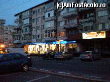 [P21] Foarte aproape de Hotel Cara, in lateral stanga este un mic centru comercial - Central Plaza. » foto by presario
 - 
<span class="allrVoted glyphicon glyphicon-heart hidden" id="av71176"></span>
<a class="m-l-10 hidden" id="sv71176" onclick="voting_Foto_DelVot(,71176,5669)" role="button">șterge vot <span class="glyphicon glyphicon-remove"></span></a>
<a id="v971176" class=" c-red"  onclick="voting_Foto_SetVot(71176)" role="button"><span class="glyphicon glyphicon-heart-empty"></span> <b>LIKE</b> = Votează poza</a> <img class="hidden"  id="f71176W9" src="/imagini/loader.gif" border="0" /><span class="AjErrMes hidden" id="e71176ErM"></span>