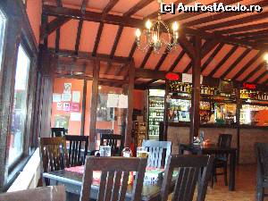 [P05] Restaurantul Irish House din Bușteni - imagine din interior.  » foto by Floryn81
 - 
<span class="allrVoted glyphicon glyphicon-heart hidden" id="av638459"></span>
<a class="m-l-10 hidden" id="sv638459" onclick="voting_Foto_DelVot(,638459,5687)" role="button">șterge vot <span class="glyphicon glyphicon-remove"></span></a>
<a id="v9638459" class=" c-red"  onclick="voting_Foto_SetVot(638459)" role="button"><span class="glyphicon glyphicon-heart-empty"></span> <b>LIKE</b> = Votează poza</a> <img class="hidden"  id="f638459W9" src="/imagini/loader.gif" border="0" /><span class="AjErrMes hidden" id="e638459ErM"></span>