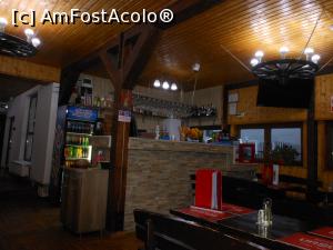 [P05] Casa Ancuței - Barul și o parte din sala de servire de la parter.  » foto by iulianic
 - 
<span class="allrVoted glyphicon glyphicon-heart hidden" id="av1030722"></span>
<a class="m-l-10 hidden" id="sv1030722" onclick="voting_Foto_DelVot(,1030722,5687)" role="button">șterge vot <span class="glyphicon glyphicon-remove"></span></a>
<a id="v91030722" class=" c-red"  onclick="voting_Foto_SetVot(1030722)" role="button"><span class="glyphicon glyphicon-heart-empty"></span> <b>LIKE</b> = Votează poza</a> <img class="hidden"  id="f1030722W9" src="/imagini/loader.gif" border="0" /><span class="AjErrMes hidden" id="e1030722ErM"></span>